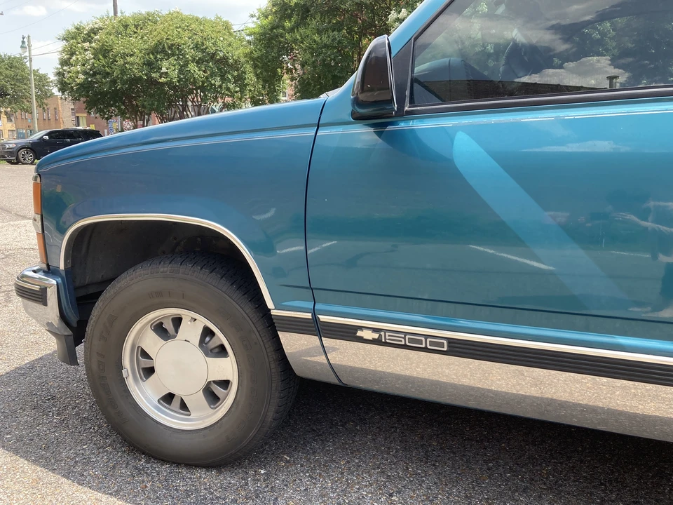 1997 Chevrolet Silverado - Image 13 of 31