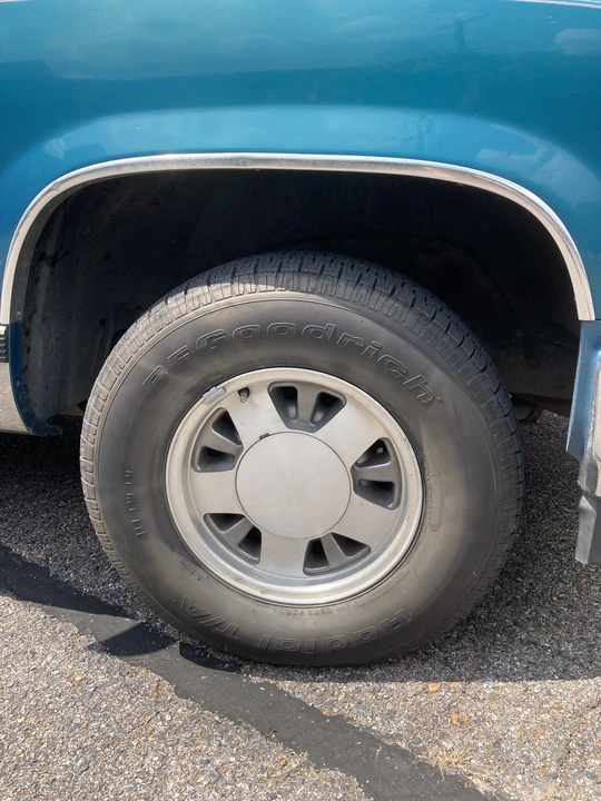1997 Chevrolet Silverado - Image 24 of 31