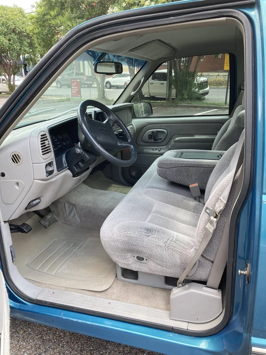 1997 Chevrolet Silverado - Image 25 of 31