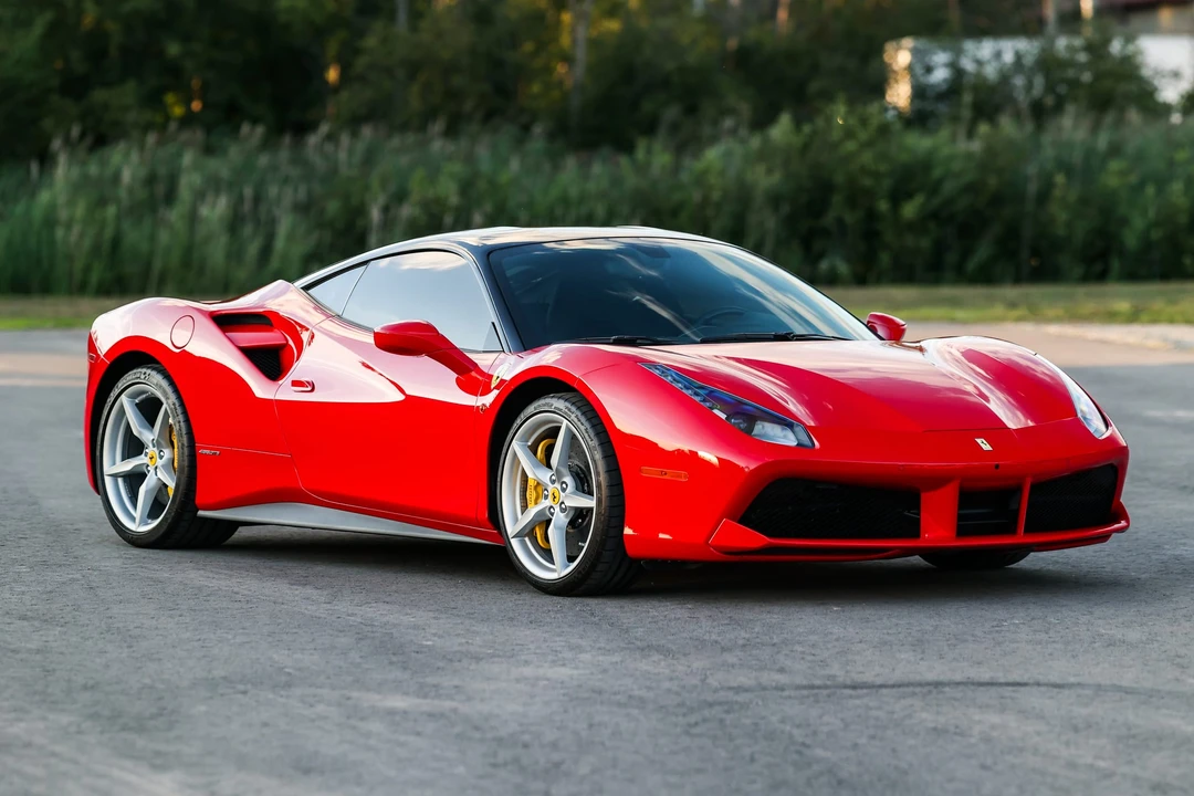 2016 Ferrari 488 GTB - Image 16 of 31