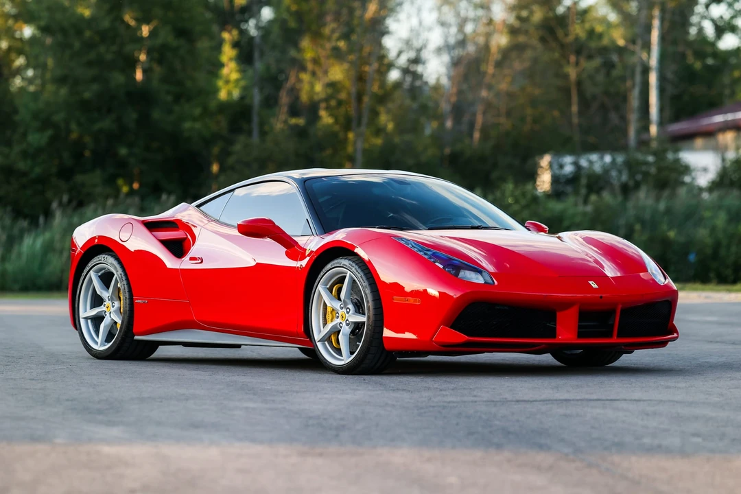 2016 Ferrari 488 GTB - Image 17 of 31
