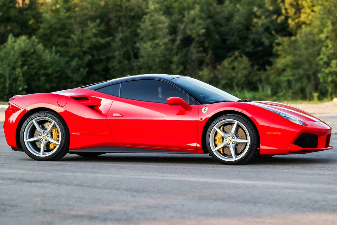 2016 Ferrari 488 GTB - Image 27 of 31