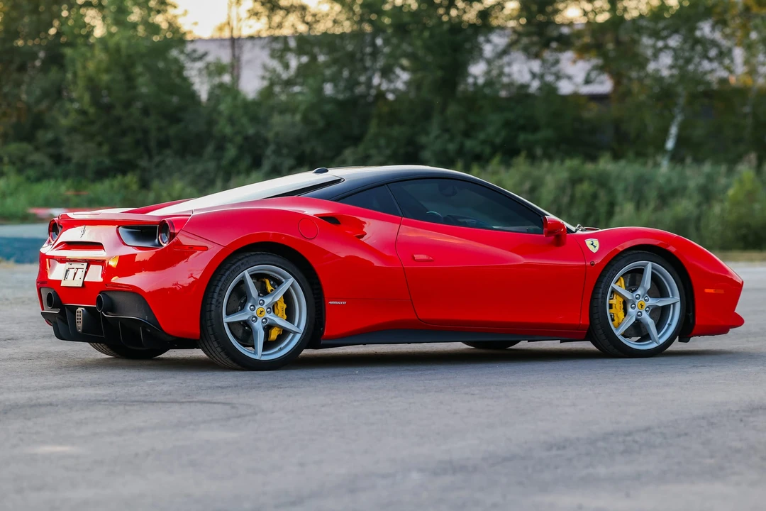 2016 Ferrari 488 GTB - Image 30 of 31