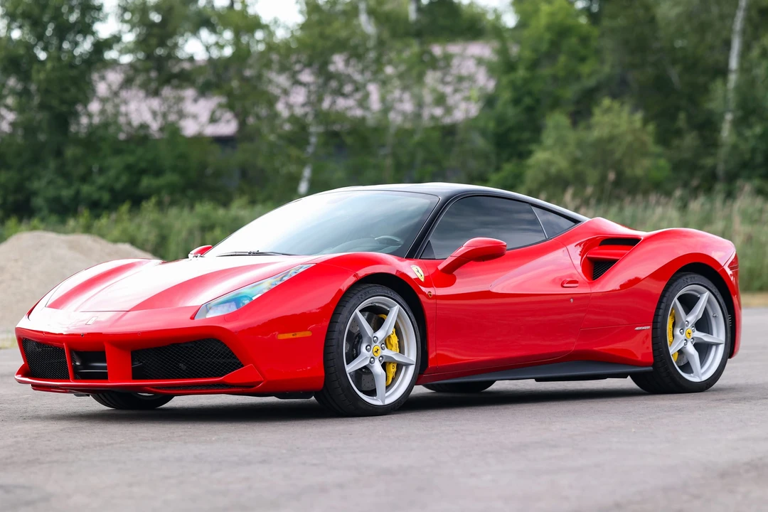2016 Ferrari 488 GTB - Image 2 of 31