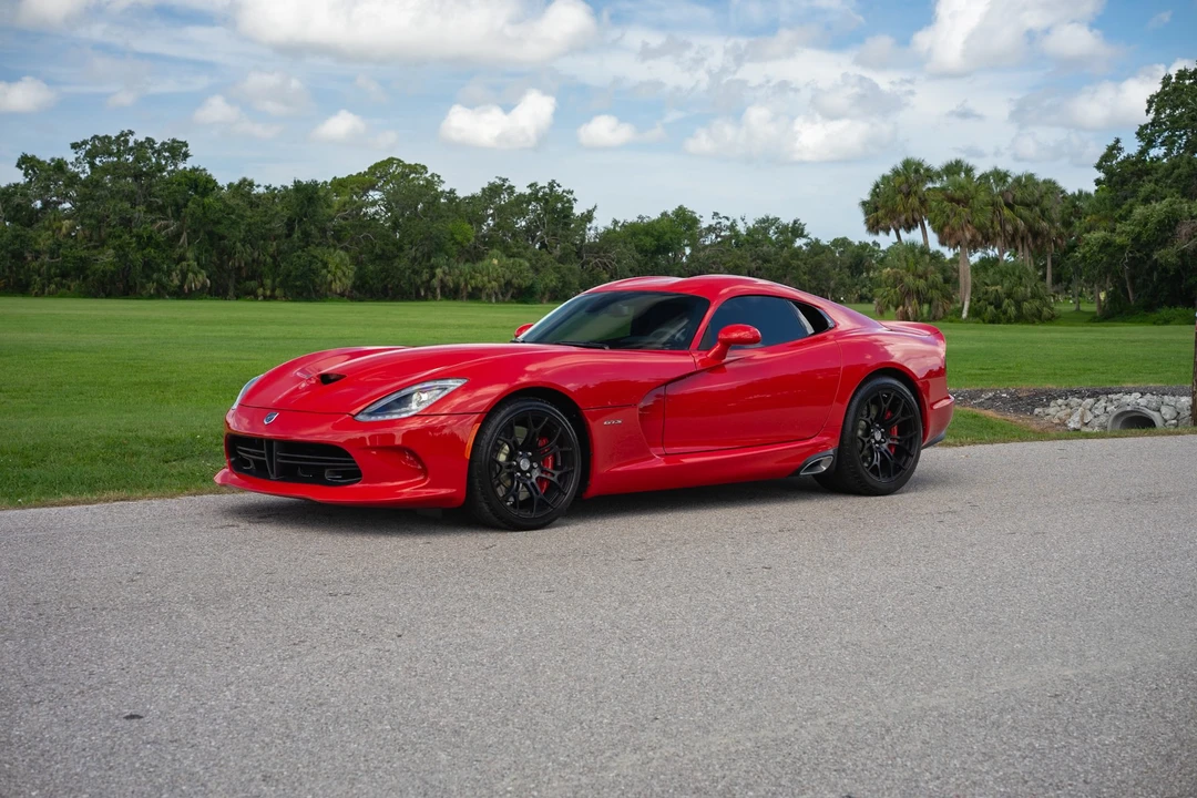2013 Dodge Viper 5th Gen - Image 2 of 31