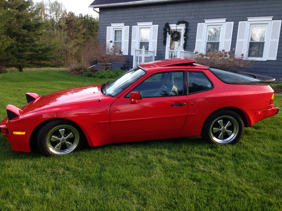 1983 Porsche 944 - Image 10 of 31