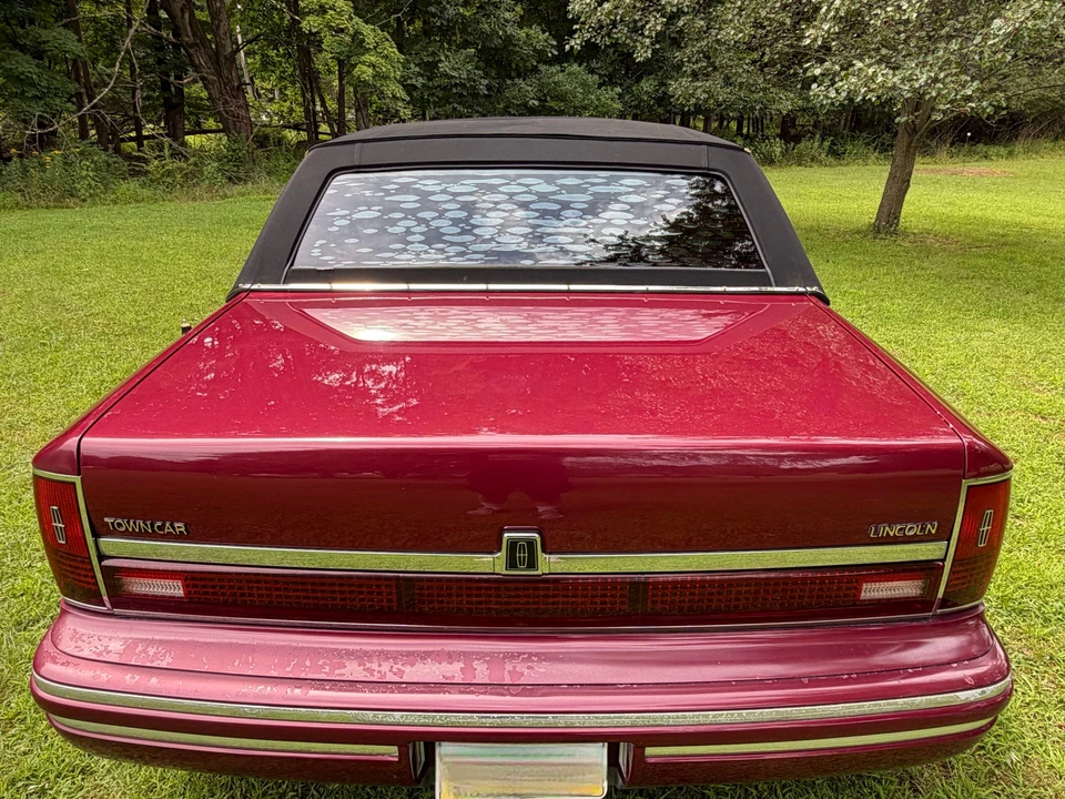1993 Lincoln Town Car - Image 7 of 31