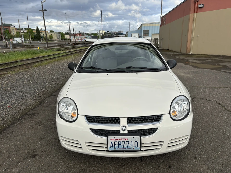 2004 Dodge Neon - Image 18 of 31