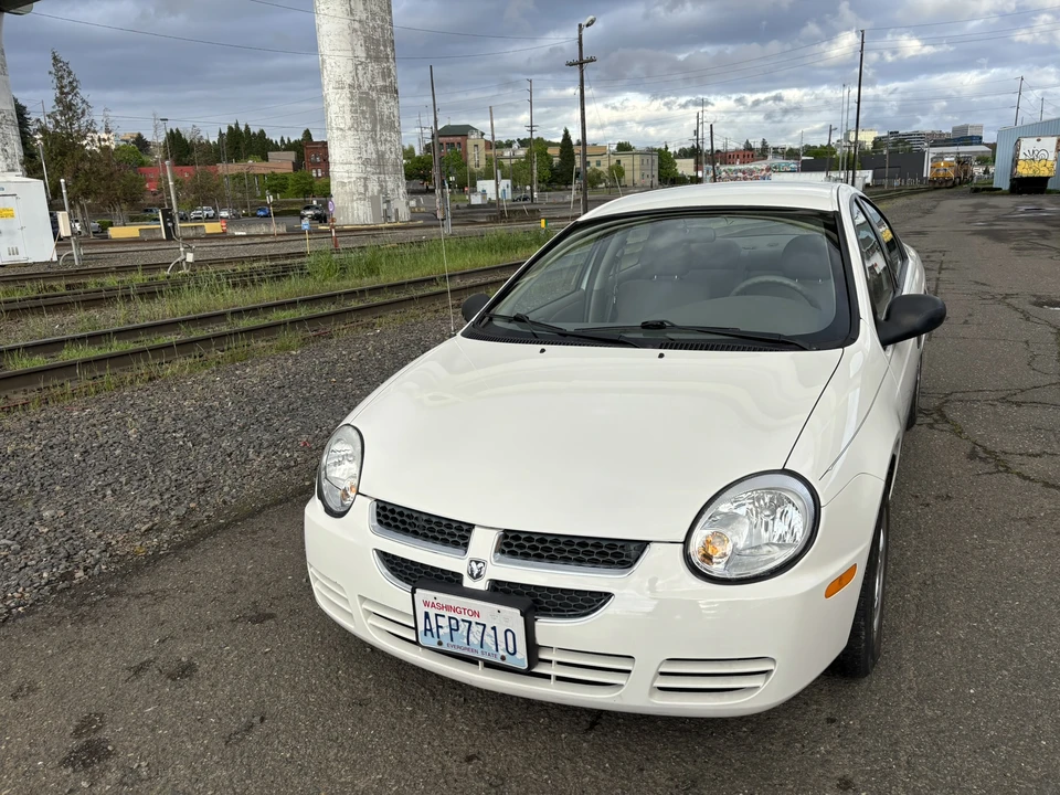 2004 Dodge Neon - Image 20 of 31