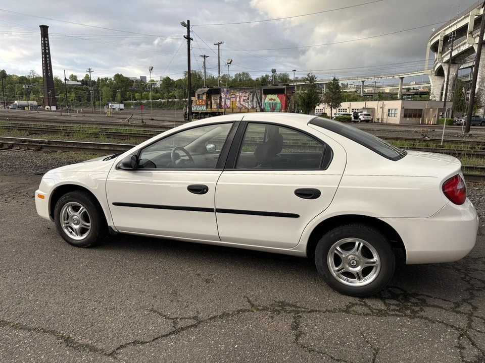 2004 Dodge Neon - Image 5 of 31