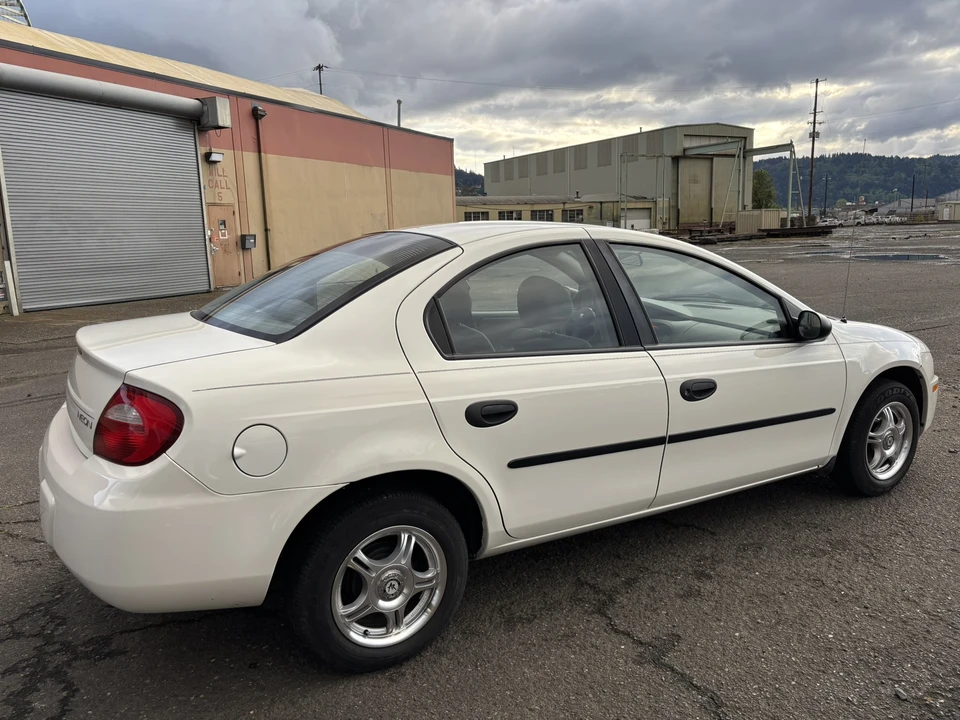 2004 Dodge Neon - Image 12 of 31