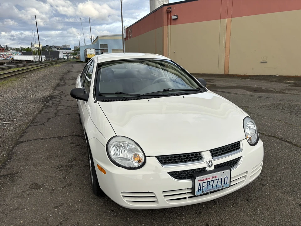2004 Dodge Neon - Image 17 of 31