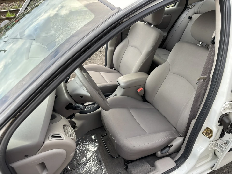2004 Dodge Neon - Image 24 of 31