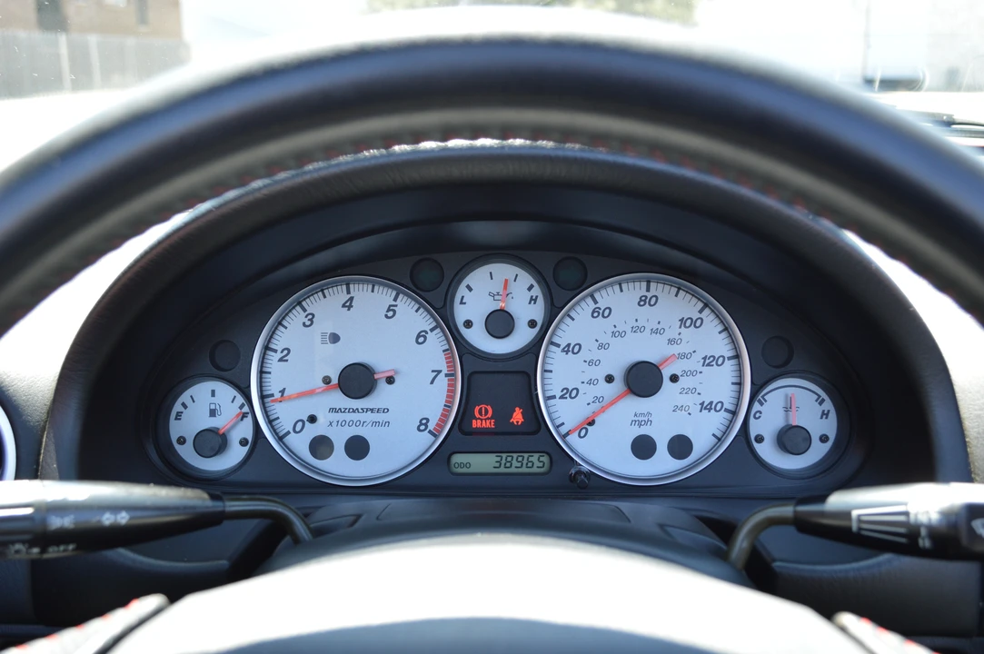 2004 Mazda NB Mazdaspeed MX-5 Miata - Image 27 of 31