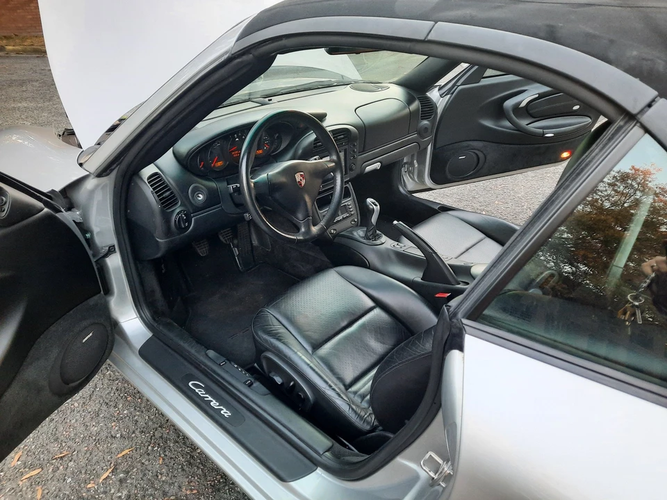 2003 Porsche 996 Carrera - Image 24 of 31