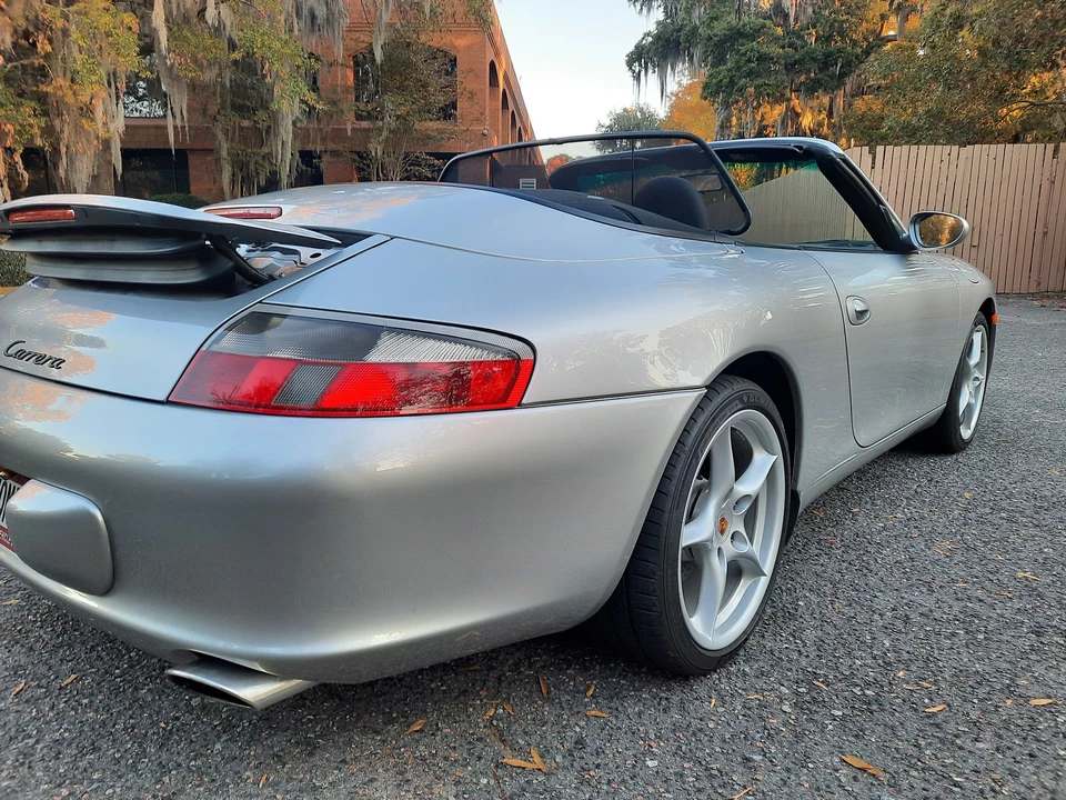 2003 Porsche 996 Carrera - Image 16 of 31