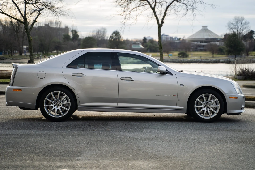 2007 Cadillac STS-V - Image 11 of 31