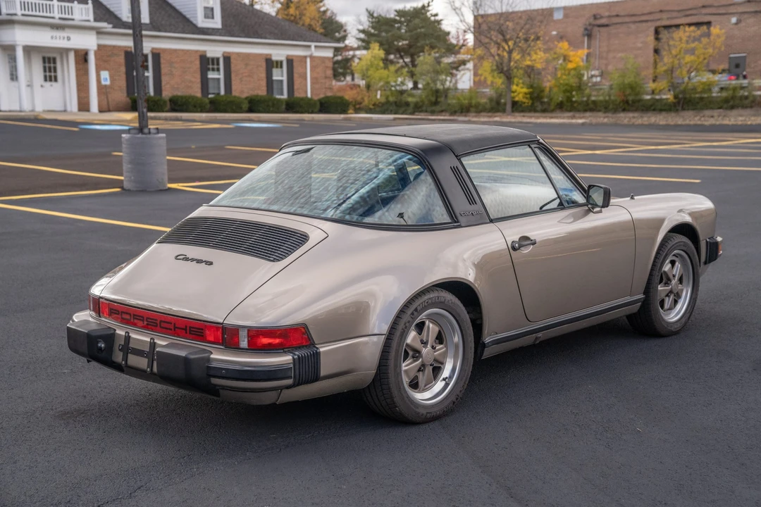 1984 Porsche 911 Carrera 3.2 - Image 6 of 31