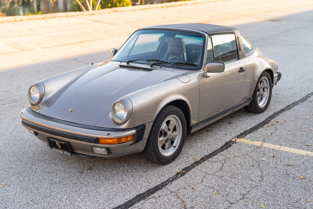 1984 Porsche 911 Carrera 3.2 - Image 10 of 31