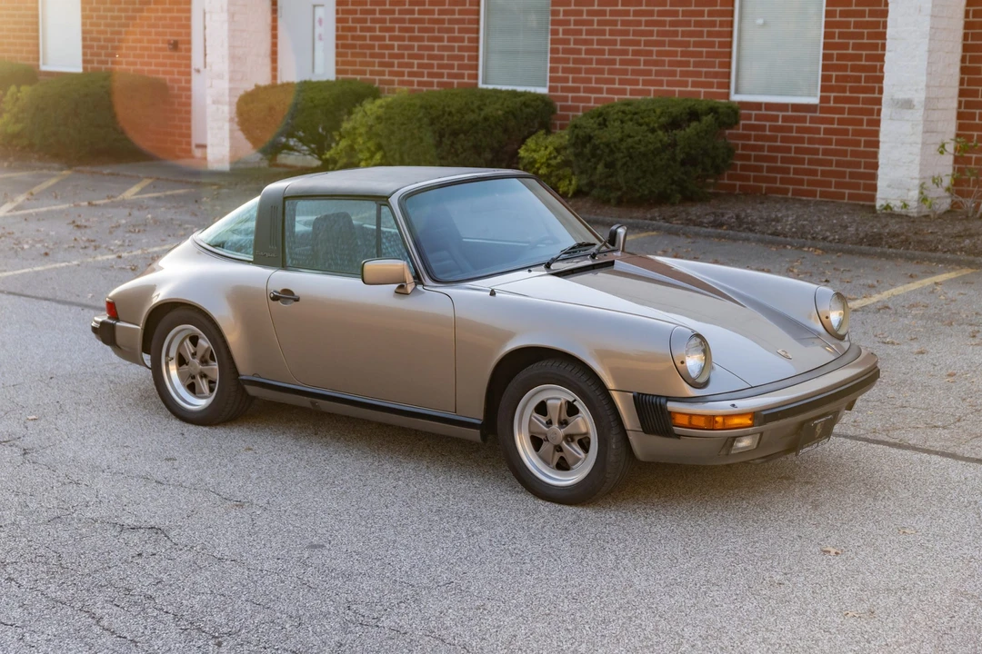 1984 Porsche 911 Carrera 3.2 - Image 16 of 31