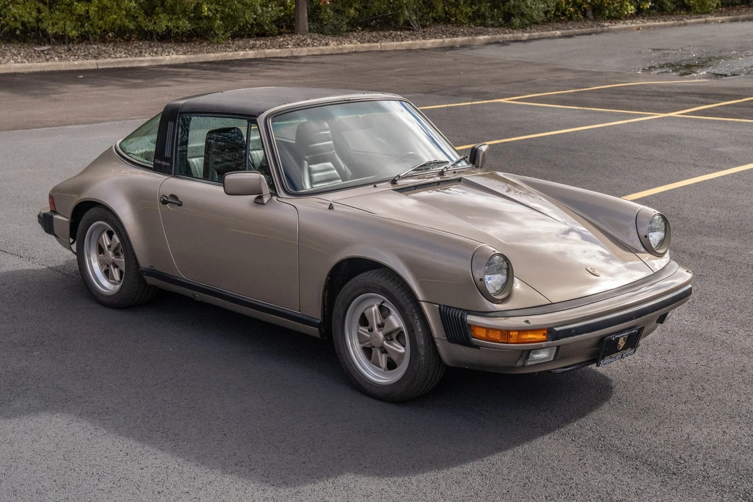 1984 Porsche 911 Carrera 3.2 - Image 17 of 31
