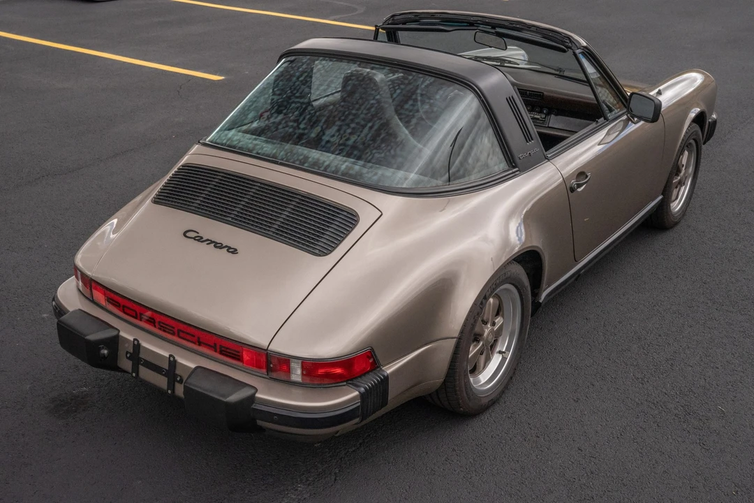 1984 Porsche 911 Carrera 3.2 - Image 25 of 31