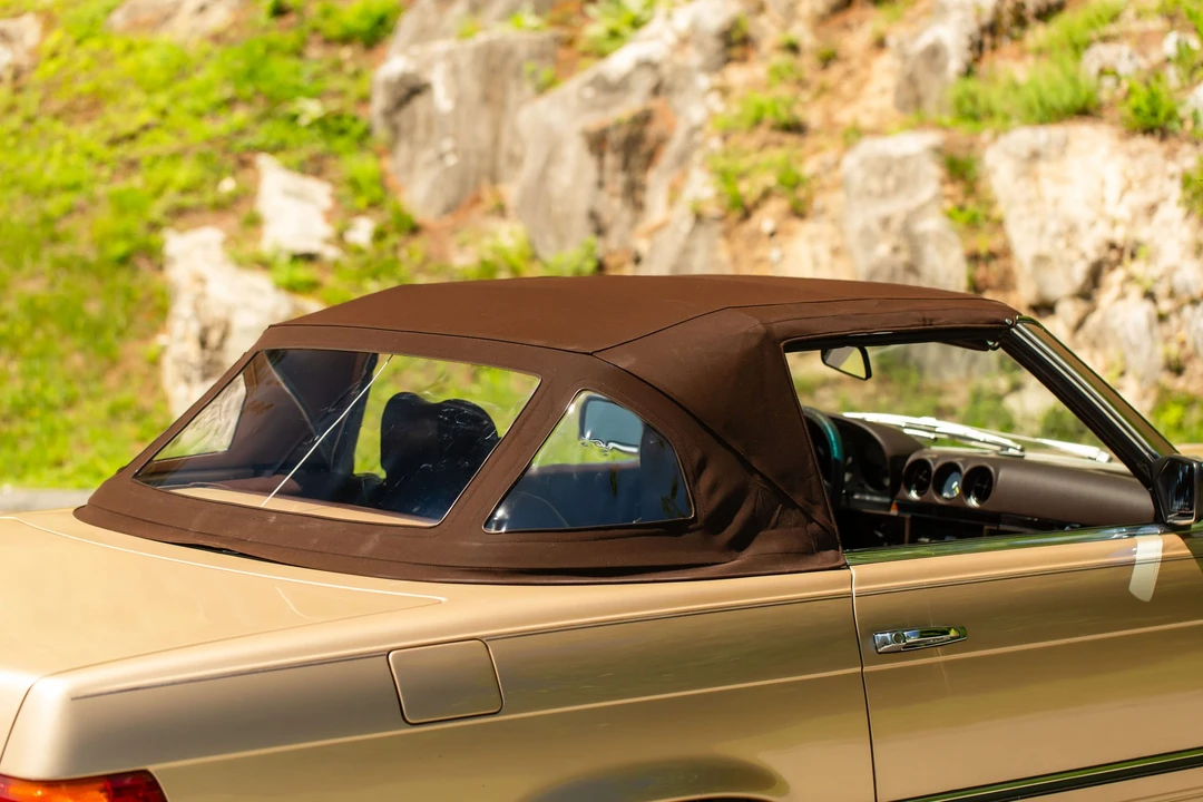 1985 Mercedes-Benz R107 SL-Class - Image 17 of 31