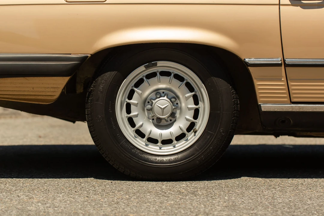 1985 Mercedes-Benz R107 SL-Class - Image 21 of 31