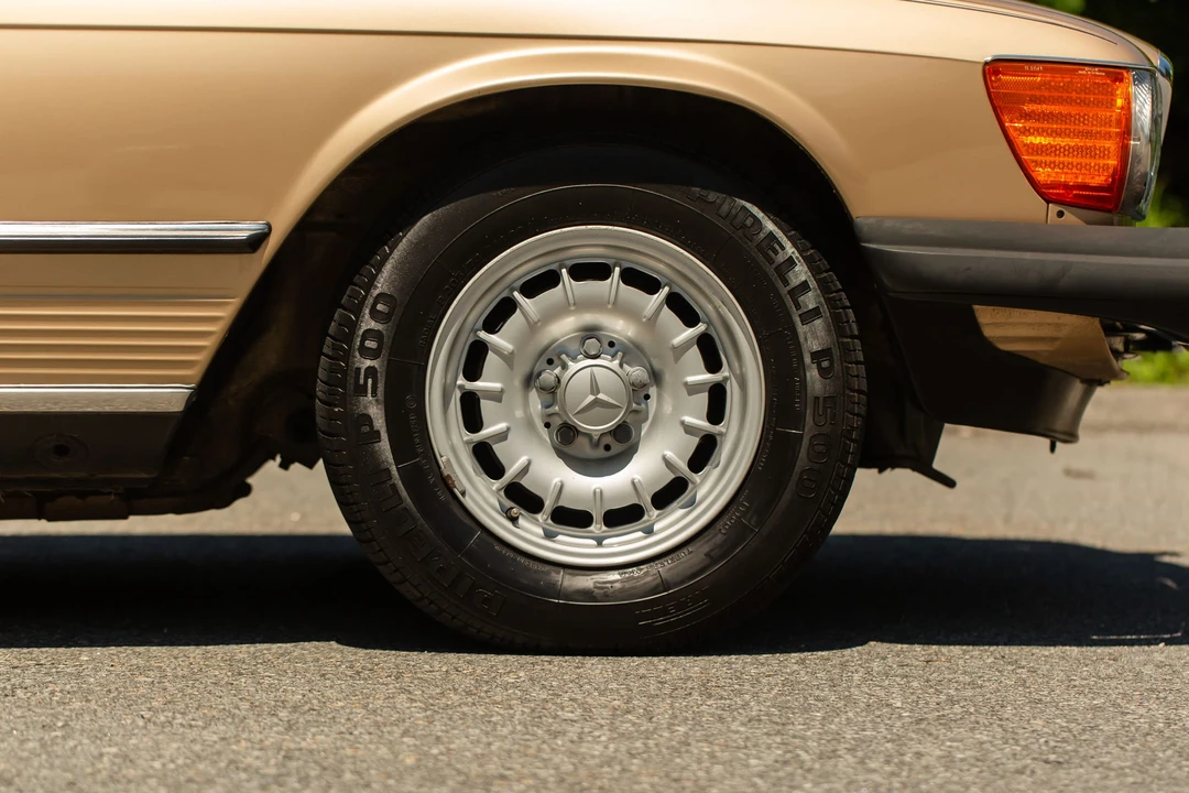 1985 Mercedes-Benz R107 SL-Class - Image 22 of 31