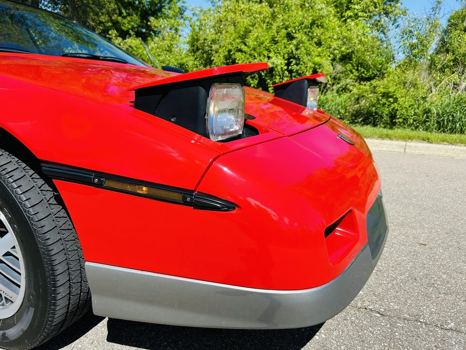 1985 Pontiac Fiero GT - Image 21 of 31