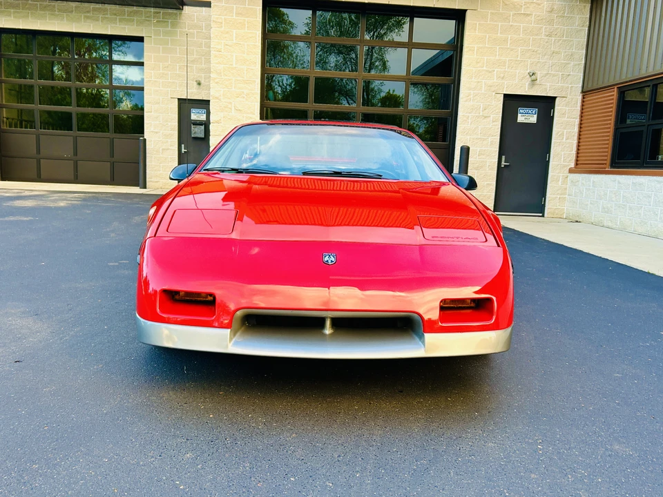 1985 Pontiac Fiero GT - Image 2 of 31