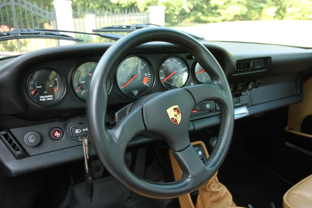1985 Porsche 911 Carrera 3.2 - Image 28 of 31