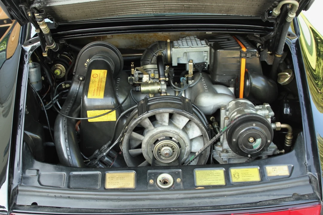 1985 Porsche 911 Carrera 3.2 - Image 24 of 31