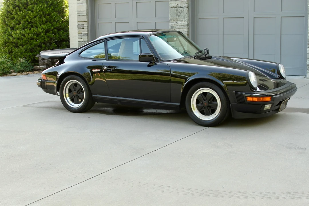 1985 Porsche 911 Carrera 3.2 - Image 9 of 31