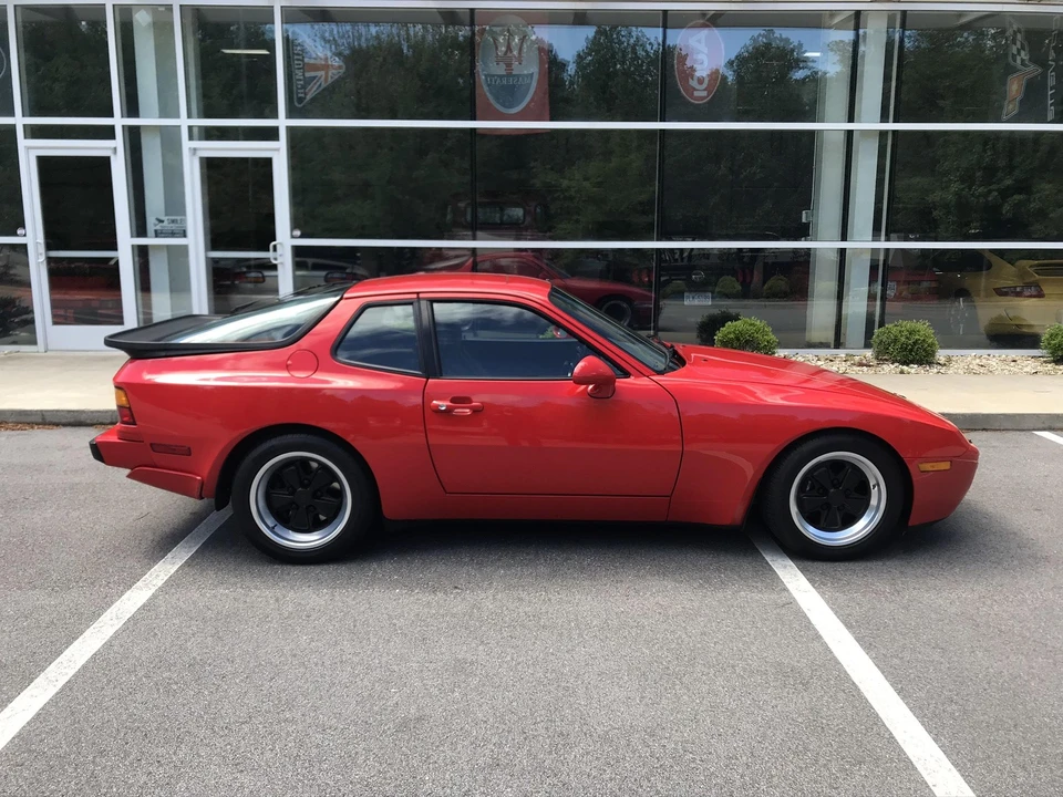 1986 Porsche 944 Turbo - Image 26 of 31