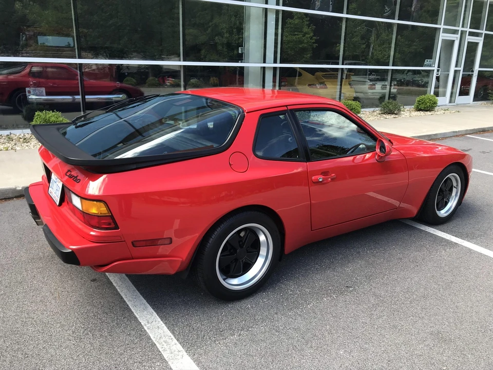1986 Porsche 944 Turbo - Image 25 of 31