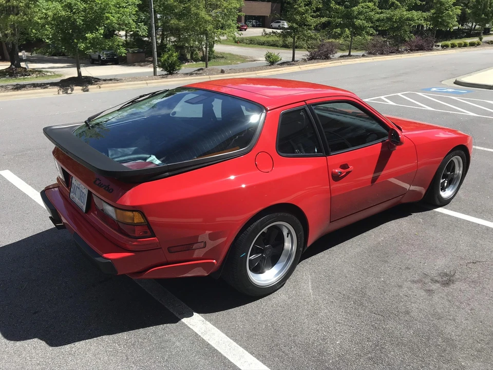 1986 Porsche 944 Turbo - Image 24 of 31