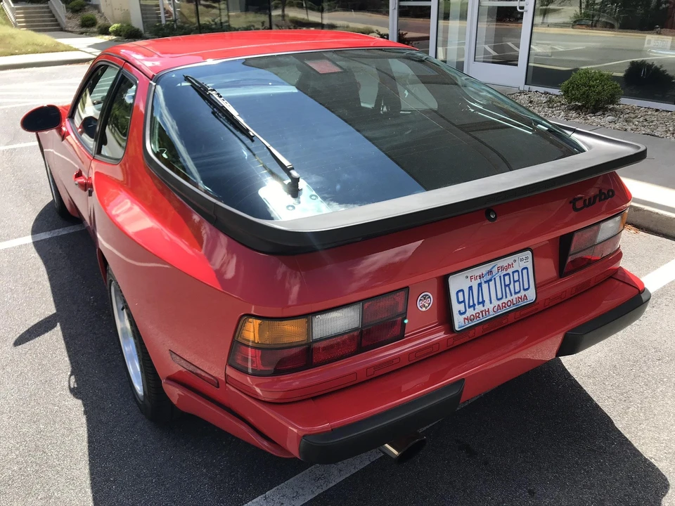 1986 Porsche 944 Turbo - Image 14 of 31