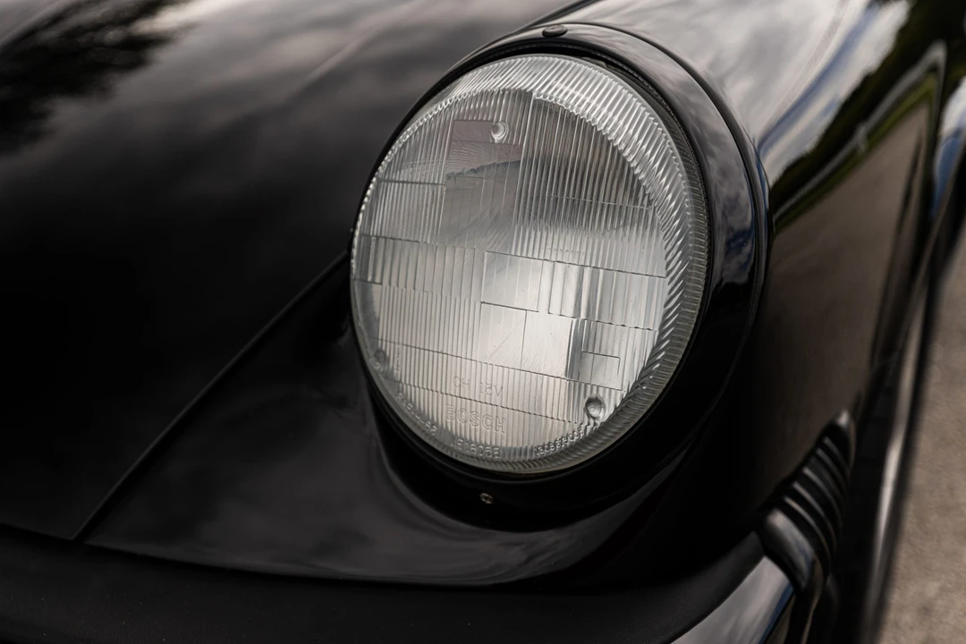 1987 Porsche 911 Carrera 3.2 - Image 11 of 31