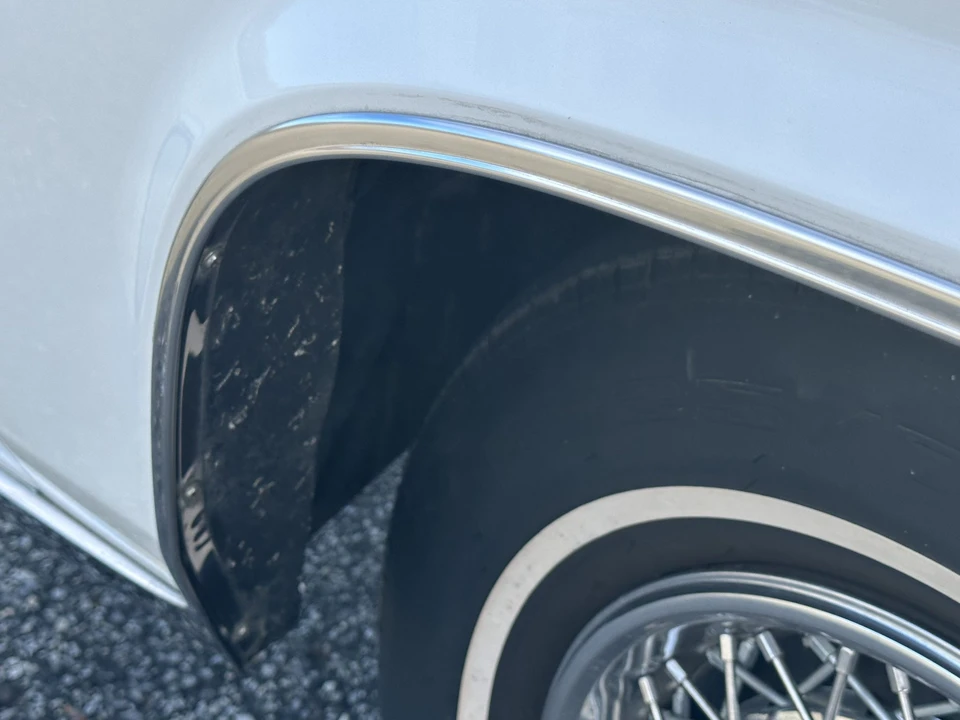 1988 Cadillac Brougham - Image 14 of 31