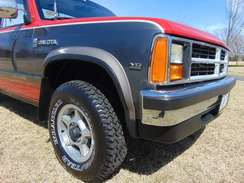 1988 Dodge Dakota 1st Gen - Image 16 of 31
