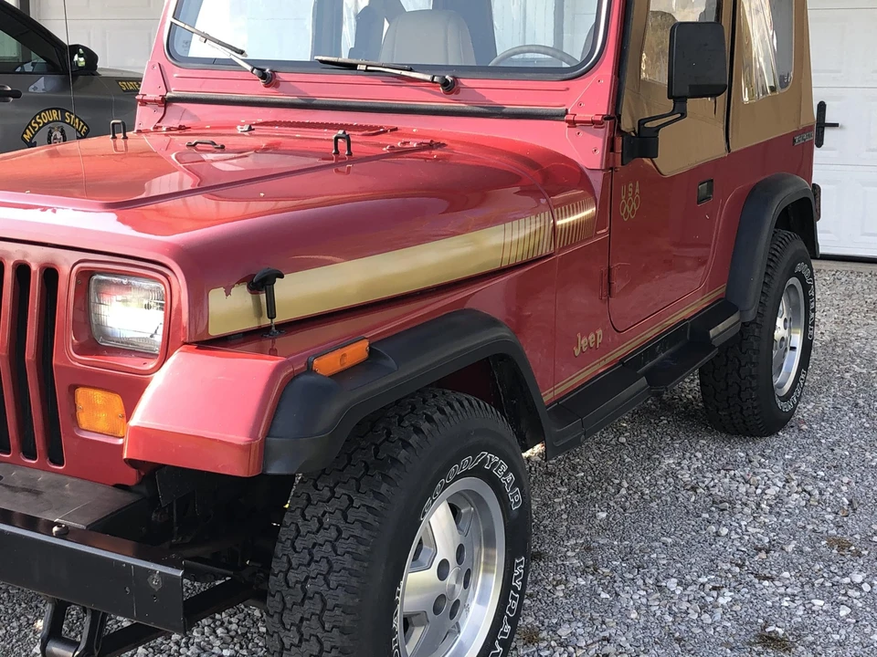 1988 Jeep YJ Wrangler - Image 24 of 31