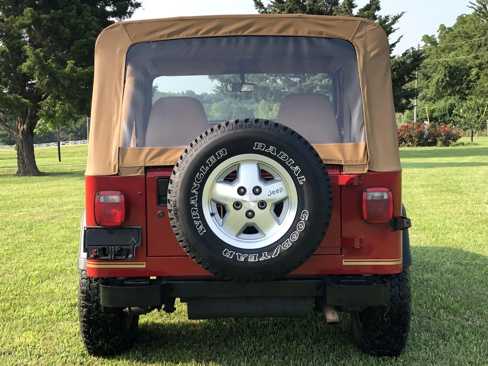1988 Jeep YJ Wrangler - Image 5 of 31