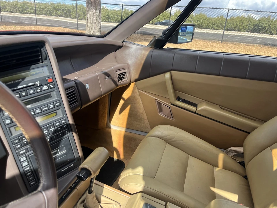 1989 Cadillac Allante - Image 28 of 31
