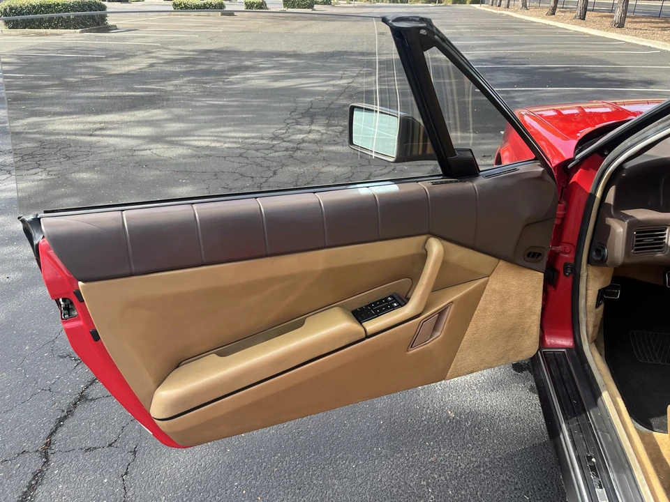 1989 Cadillac Allante - Image 21 of 31