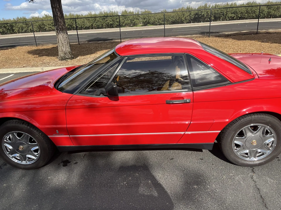 1989 Cadillac Allante - Image 8 of 31