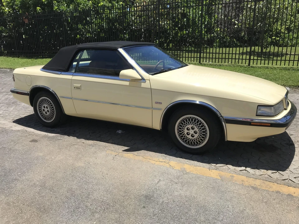 1989 Chrysler TC by Maserati - Image 3 of 31