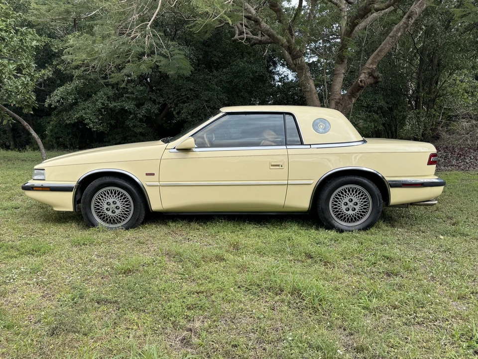 1989 Chrysler TC by Maserati - Image 7 of 31