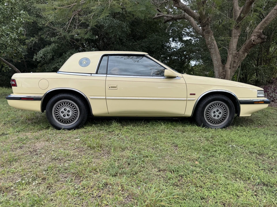 1989 Chrysler TC by Maserati - Image 11 of 31