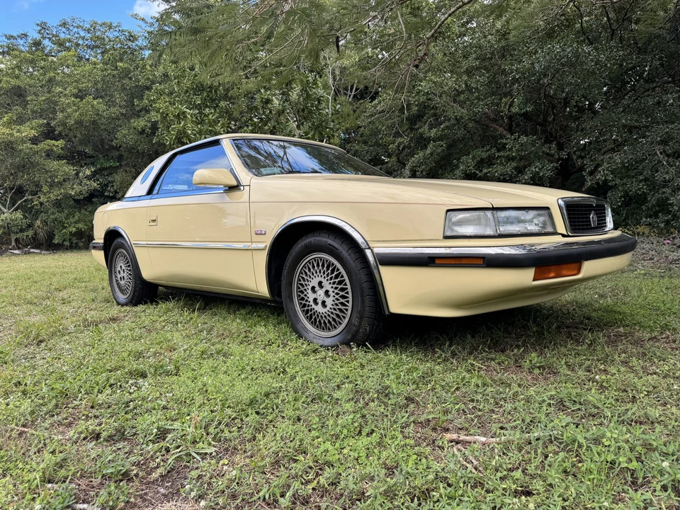 1989 Chrysler TC by Maserati - Image 4 of 31